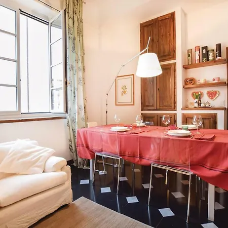 Three-bedroom In Αλμπένγκα
